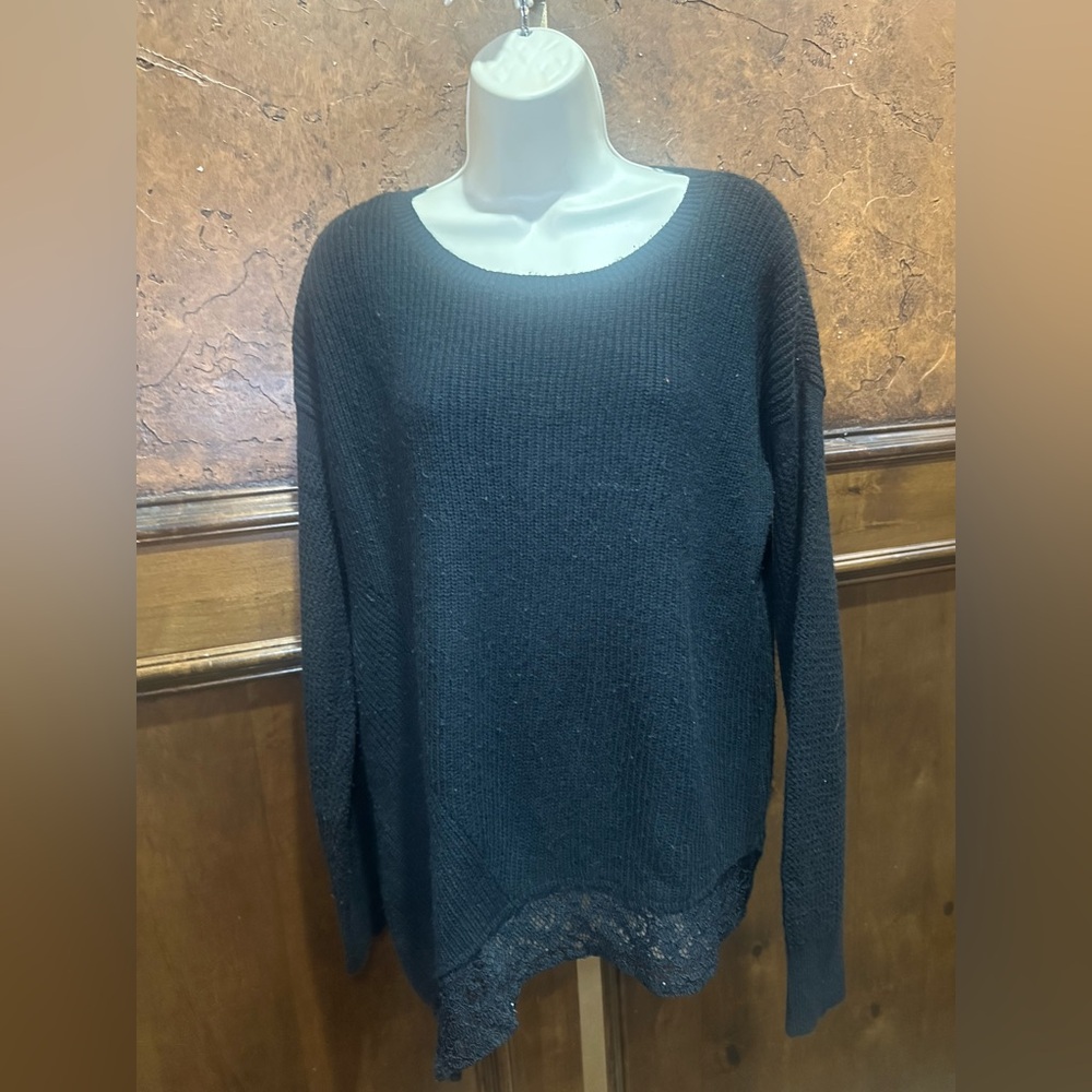 SLIGHTLY USED SIZE L Simply Vera Vera Wang Charcoal Scoop Neck Sweater